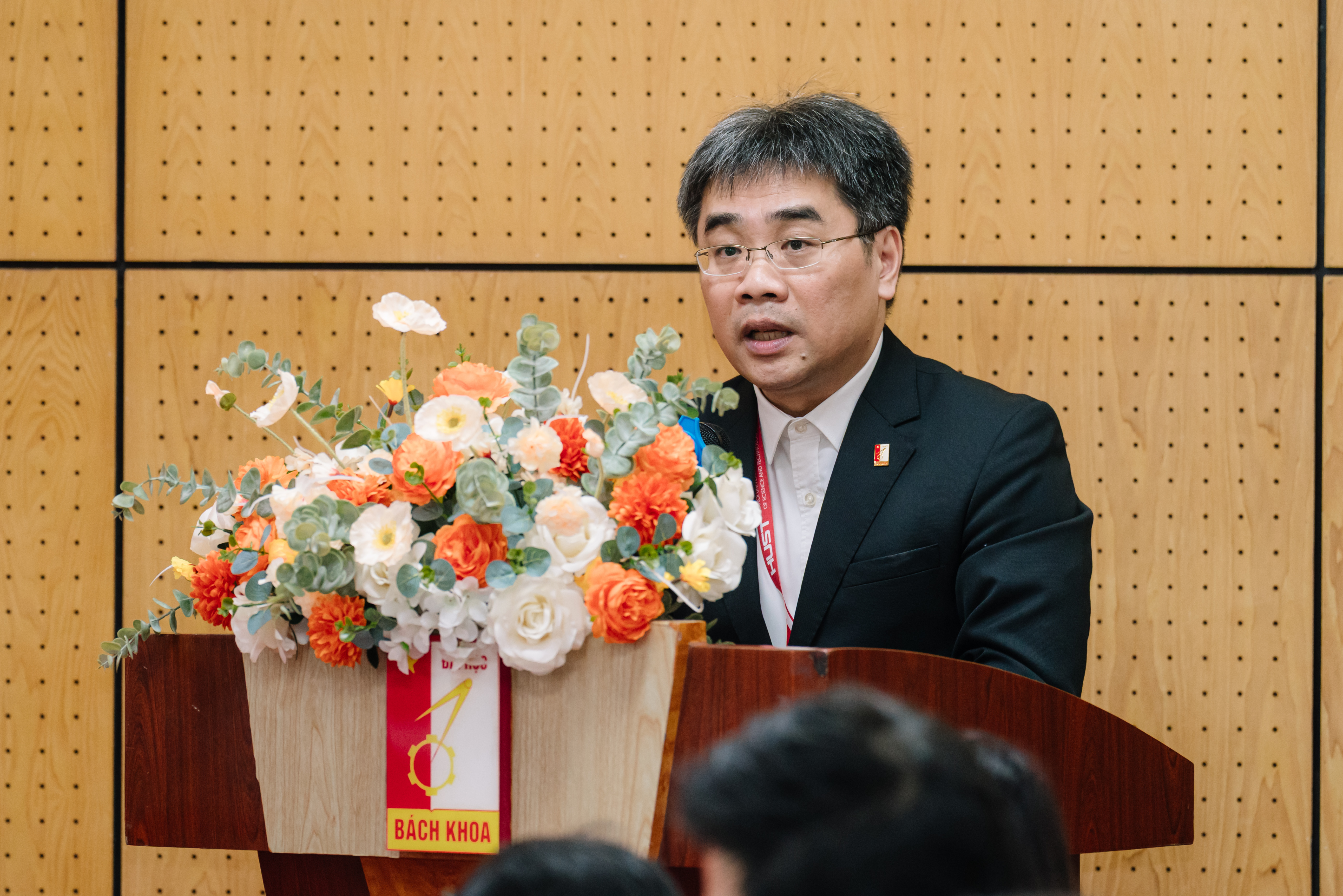 PGS. TS. Huỳnh Đăng Chính - Phó Giám đốc Đại học Bách khoa Hà Nội phát biểu khai mạc tại Hội thảo