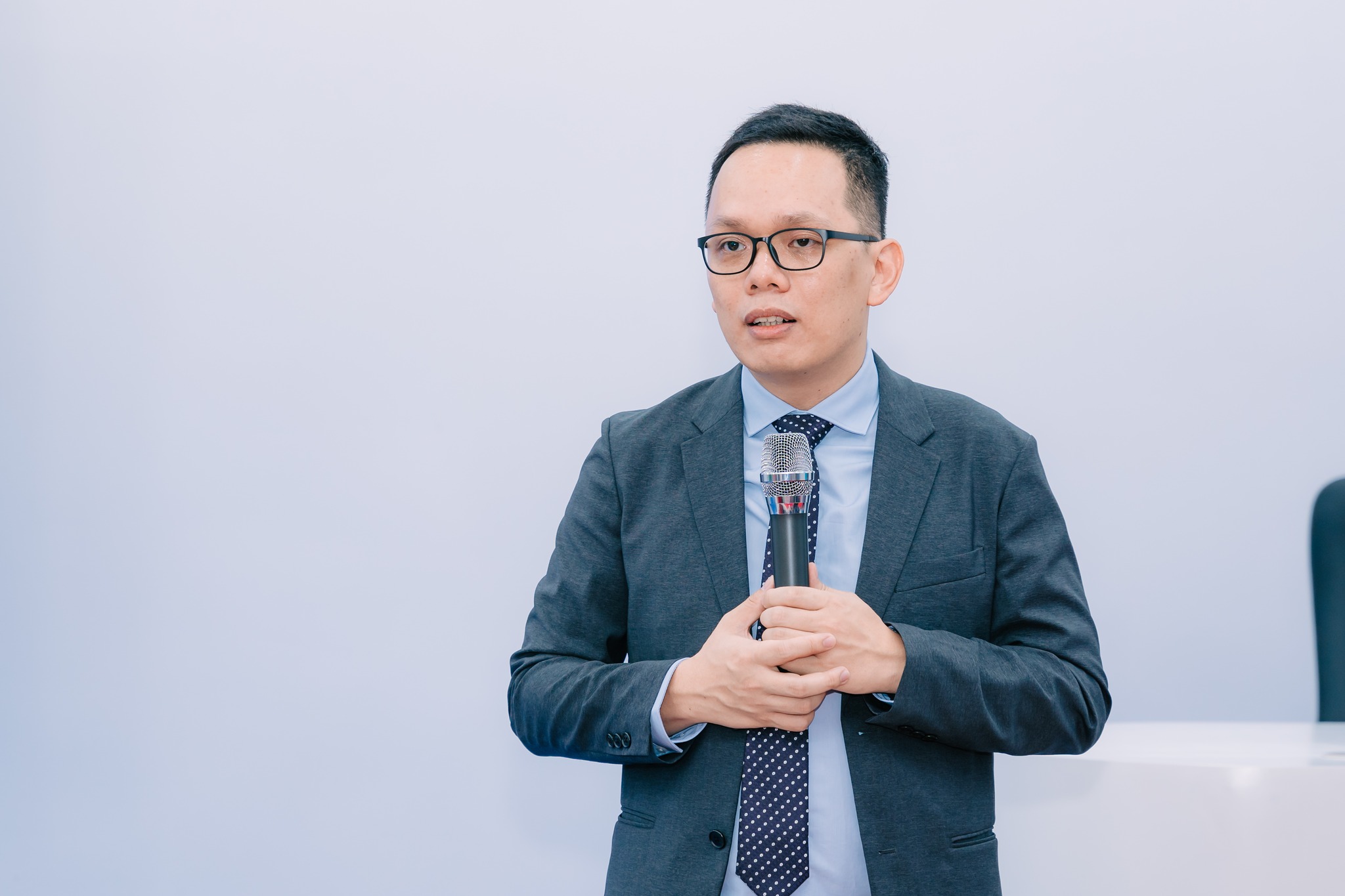 Assoc.Prof. Nguyen Binh Minh speaking during the opening session