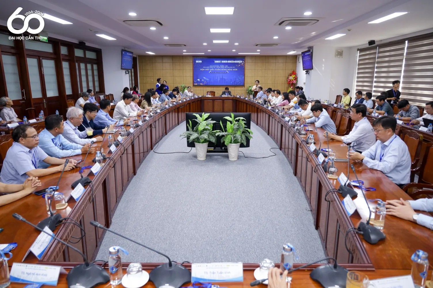 Toàn cảnh sự kiện